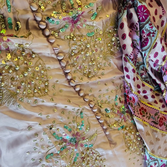 Elegant Pink Embellished Dress - Picture 6 of 8